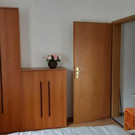 Apartament Burgstrasse